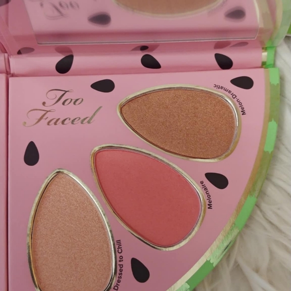 🍉FIRM! NWT TOO FACED WATERMELON SLICE EYESHADOW PALETTE - Picture 11 of 16